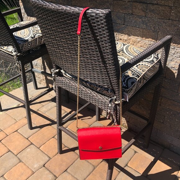 HOST PICK! 💕Tory Burch Emerson Envelope Adjust. Shoulder Bag - Picture 7 of 14